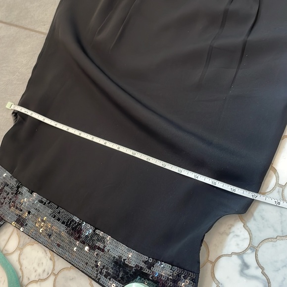 Sequin and satin Banana Republic top - Picture 8 of 9